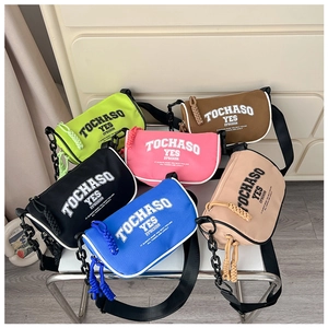 Collection of children canvas crossbody bags in six colors with chain strap and letter print