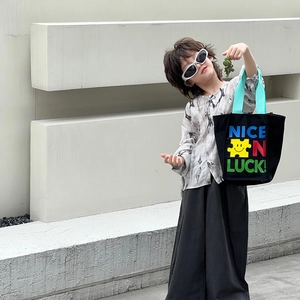 Sac fourre-tout enfant en toile noire avec lettres colorées et anses vert menthe pour garçons et filles