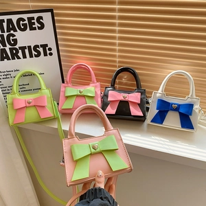 Borsa A Tracolla Mini Per Bambine Ragazze Pelle PU Grande Fiocco Fibbia In Metallo Cuore Borsa Moda Dolce