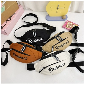 Detailed view of kids' waist bags in four colors with white TONGHUO letter print