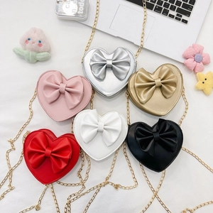 Sac À Épaule En Forme De Cœur Pour Enfants En Cuir PU Avec Nœud Décoratif Et Chaîne Métallique Pour Filles