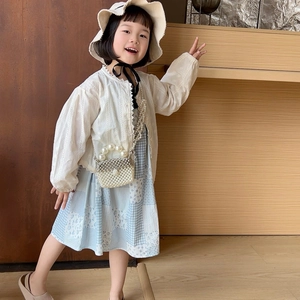 Girl's floral dress with knit cardigan and pearl bag in pastoral style summer outfit
