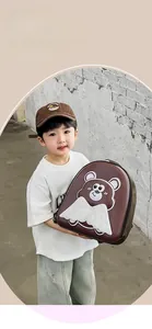 Zaino per bimbi con muso d'orso 3D e ali glitterate in tonalità calde di marrone