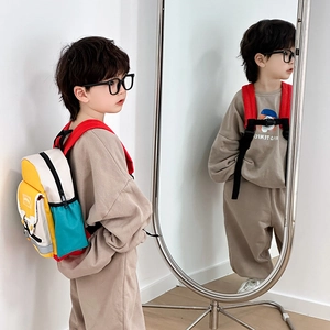 Canvas kids backpack with color-blocking design and chest buckle via mirror reflection