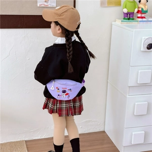 Lila Kinder-Gürteltasche mit Astronauten-Motiv und verstellbarem Gurt für Jungen