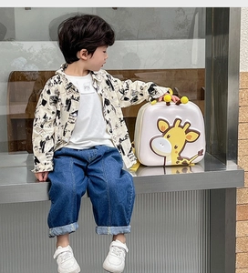 Detail of cute giraffe cartoon hardshell backpack with 3D ears for kindergarten kids