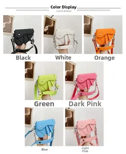 Mini sacs selle pour filles en sept couleurs avec bandoulières chic en chaîne