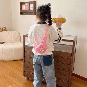 Rosa Kinder-Bauchtasche aus Canvas mit süßem Einhorn-Druck und verstellbarem Gurt