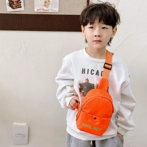 Kinder Brusttasche in hellem Orange mit COOL BOY Aufdruck und verstellbarem Gurt für Kids