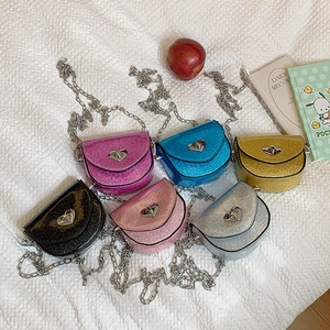 Kids Glitter Shoulder Bag Heart Shape Lock Chain Strap PU Leather Crossbody Mini Handbag For Girls Cute Fashion