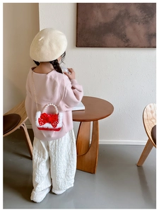 Mini sac rouge en peluche pour filles avec poignée perle et nœud à pois chic