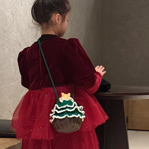 Sac bandoulière sapin de Noël au crochet fait main pour enfants avec étoile décorative