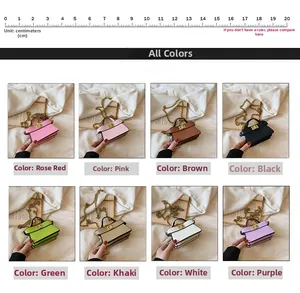 Mini borse a tracolla con catena in otto colori tra cui rosa, nero e verde