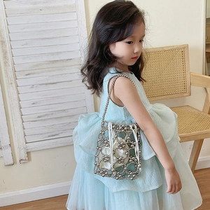 Robe en tulle bleu pour fille avec sequins et mini sac à main perlé argenté
