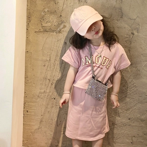 Pink two-piece girl's outfit with AMOUR letter print T-shirt and matching skirt