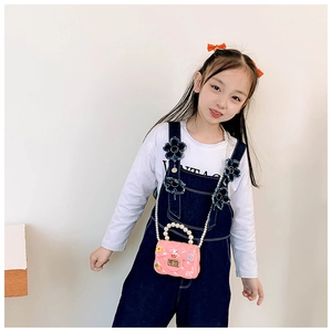 Mini sac pour enfants en silicone rose avec anse en perles et décorations lapin