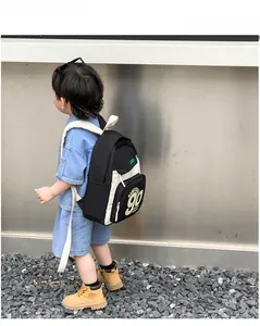Sac à dos en toile pour enfant avec imprimé basketball rétro et poche zippée contrastée