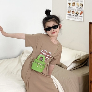 Mini sac seau cylindrique vert vif pour filles avec bandoulière chaîne et poignée