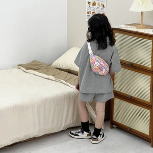 Niedliche Kinder Bauchtasche mit Hasenmuster für Jungen und Mädchen mit Gurt