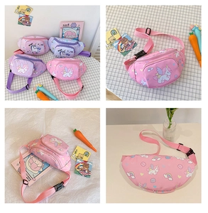 Détails des motifs licorne et boucles réglables sur les sacs banane pour enfants