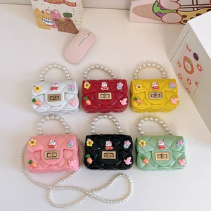Sac À Main Mini En Silicone Pour Enfants Filles Sac Bandoulière Jelly Matelassé Poignée Künstliche Perle Chaîne Charmes Dessin Animé