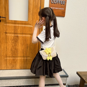 Cute girls woven straw crossbody bag with lace trim and yellow flower decoration