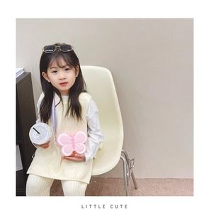 Pink butterfly silicone shoulder bag for girls with colorful strap and cute 3D design