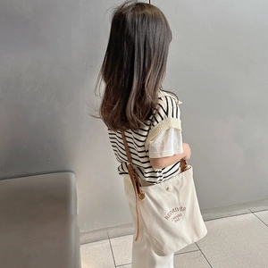 Sac bandoulière en toile crème pour enfants avec sangle réglable en cuir marron
