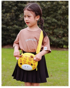 Cute yellow giraffe crossbody bag for kids with 3D ears and cartoon spotted pattern
