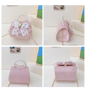 Détails d'un mini sac rose en dentelle pour filles avec poignée en perle et nœud