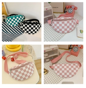 Détails des sacs bananes en toile à damier vert, noir et rose avec sangle réglable