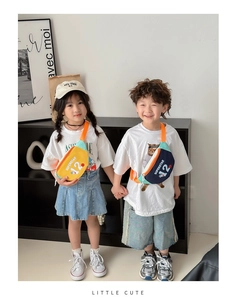 Sac banane pour enfants avec imprimé Superstar 12 et sangles orange contrastées