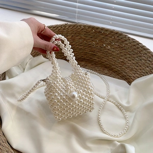 Girls Mini Artificial Pearl Crossbody Bag Elegant Woven Faux Artificial Pearl Handbag With Big Artificial Pearl Buckle And Chain Strap Princess Party Accessory