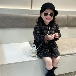 Girls fashion brown plaid coat paired with handmade pearl bucket handbag for kids