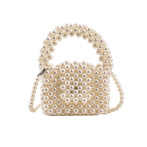 Sac à main fait main en perles pour filles avec finition nacrée et bandoulière longue