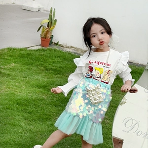 Girl's woven crossbody bag with pearl chain and princess sequin mesh skirt set