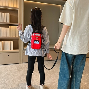 Sac à dos enfant voiture rouge avec laisse de sécurité pour balades et sorties