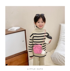 Sac bandoulière rose pour fille avec fleur, pompon en peluche et sangle tissée