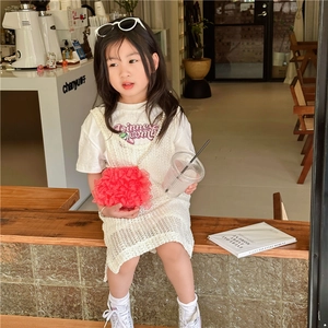 Mädchen Mode rote Netztasche mit Perlen und weißem Häkelkleid Set für Kinder