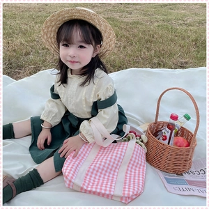 Pink and white checkered canvas tote bag for girls, perfect for casual outdoor picnics