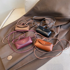 Mini Sac Bandoulière Enfants Cuir PU Rétro Couleur Unie Porte-monnaie Pour Tout-petits Petit Sac À Main À La Mode Avec Boucle En Métal