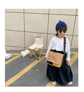 Sac à bandoulière en toile pour enfants avec blocs de couleurs style camping chic