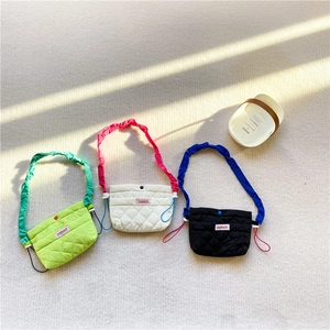 Sac Bandoulière Matelassé Pour Enfants Nylon Bandoulière À Volants Sac Messager Tendance Pour Tout Petits Garçons Filles Accessoire