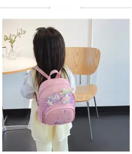 Sac à dos sirène rose à paillettes pour enfants avec écailles et détail de queue
