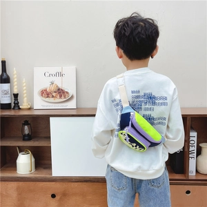 Kids color-block sports chest bag with PLAY letter print and adjustable strap