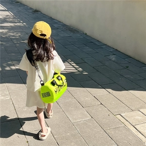 Sac cylindrique vert fluorescent pour enfants avec impression noire NO.01KIDS