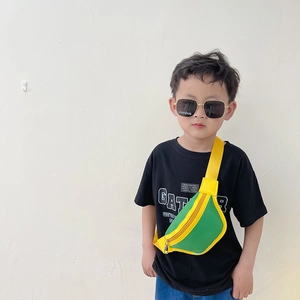 Sac de poitrine pour enfants en vert et jaune avec sangle réglable en tissu nylon durable