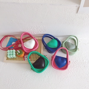 Mini Sac Bandoulière En Forme De Coeur Pour Enfants Filles En Cuir PU Couleur Contrastée Petit Sac À Main À La Mode