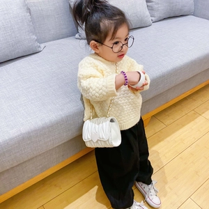 Toddler girl white quilted crossbody bag with heart lock and gold chain strap