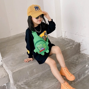 Sac bandoulière enfant en toile verte avec imprimé crocodile mignon et sangle réglable